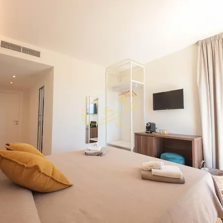 Alberobbe Luxury בית הארחה 4*