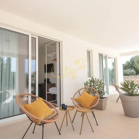 Alberobbe Luxury בית הארחה אלברובלו