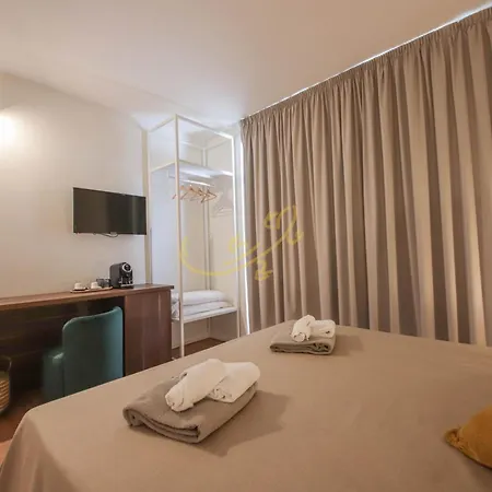 בית הארחה Alberobbe Luxury 4*